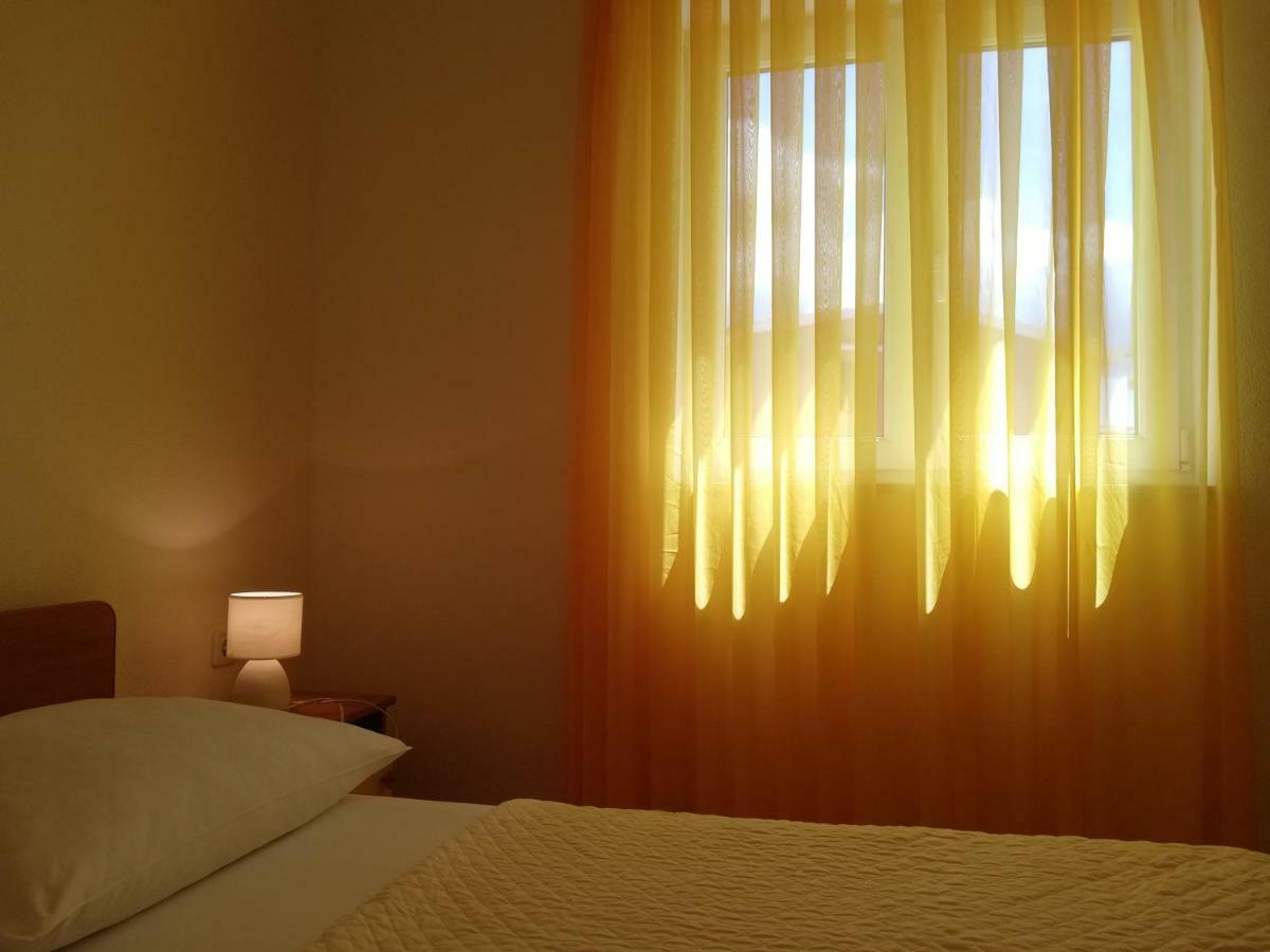 Apartmani Marija Primošten Eksteriør billede